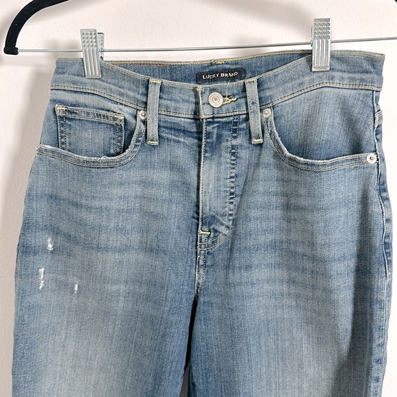 💥 Lucky Brand High Rise Blue Distressed Women's Jeans - Picture 6 of 8